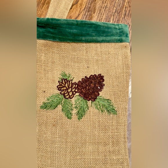 WISTERIA Jute & Green Velvet Embroidered Pinecone Christmas Stockings Set of 6 - Picture 12 of 17